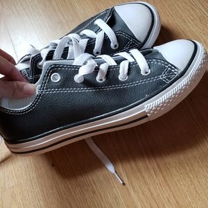 Unisex leather converse size 3 in mens